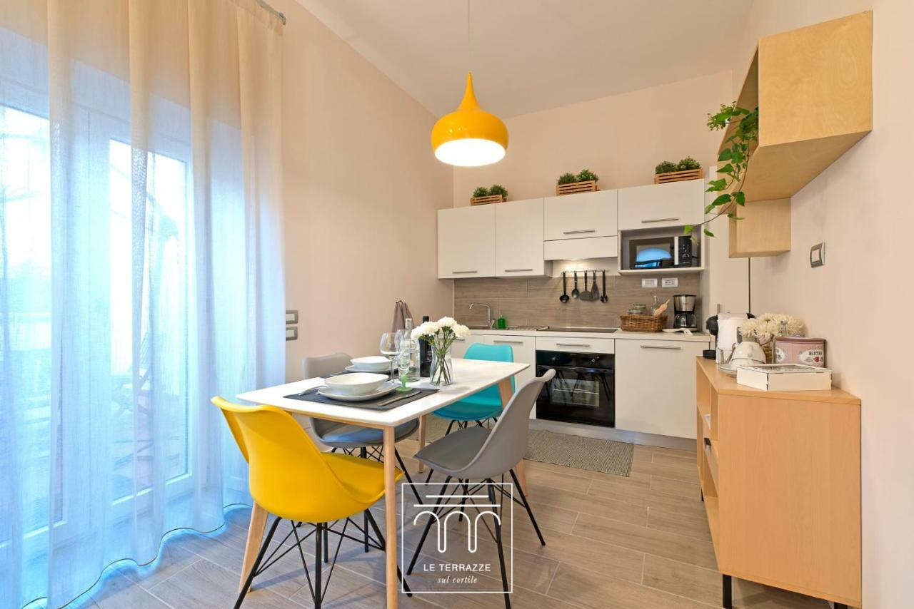 Apartmán Le Terrazze Sul Cortile Salerno Exteriér fotografie