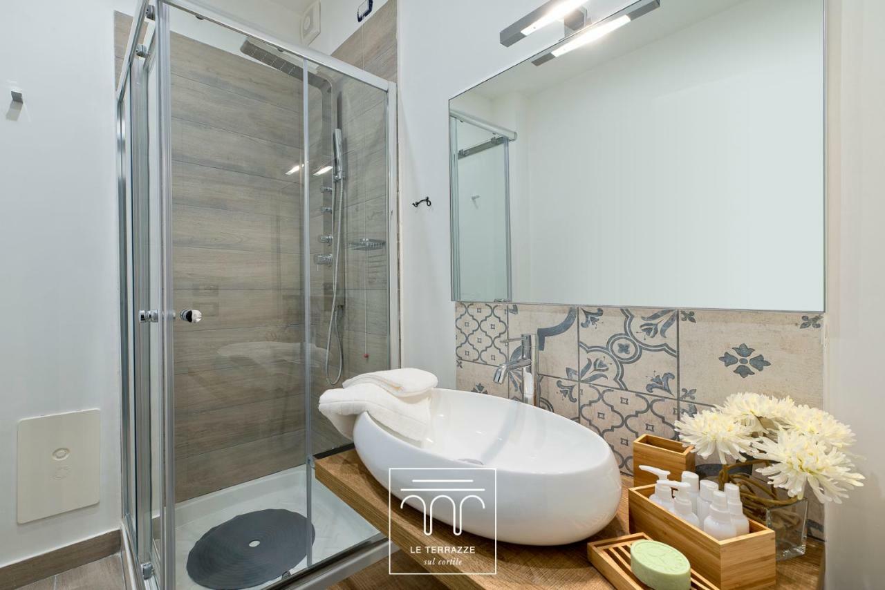 Apartmán Le Terrazze Sul Cortile Salerno Exteriér fotografie