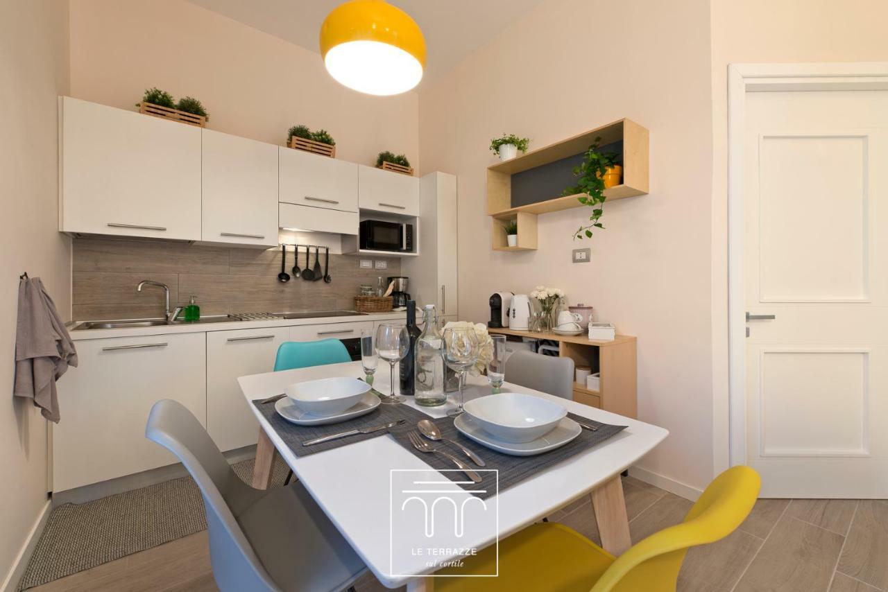 Apartmán Le Terrazze Sul Cortile Salerno Exteriér fotografie