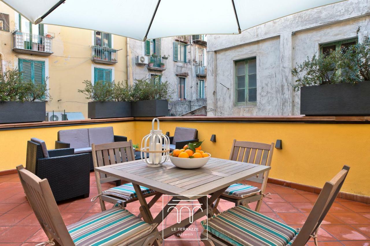 Apartmán Le Terrazze Sul Cortile Salerno Exteriér fotografie