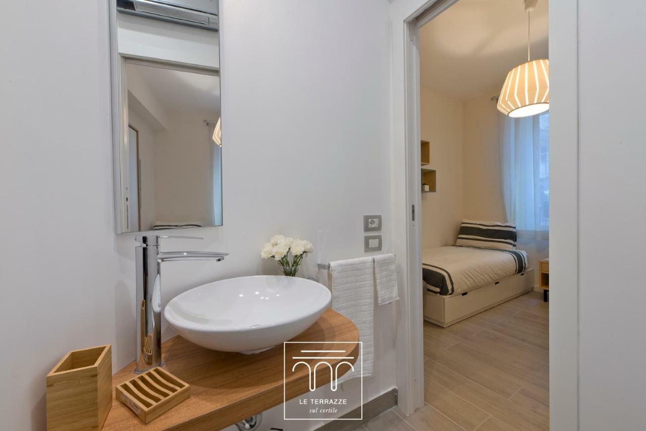 Apartmán Le Terrazze Sul Cortile Salerno Exteriér fotografie